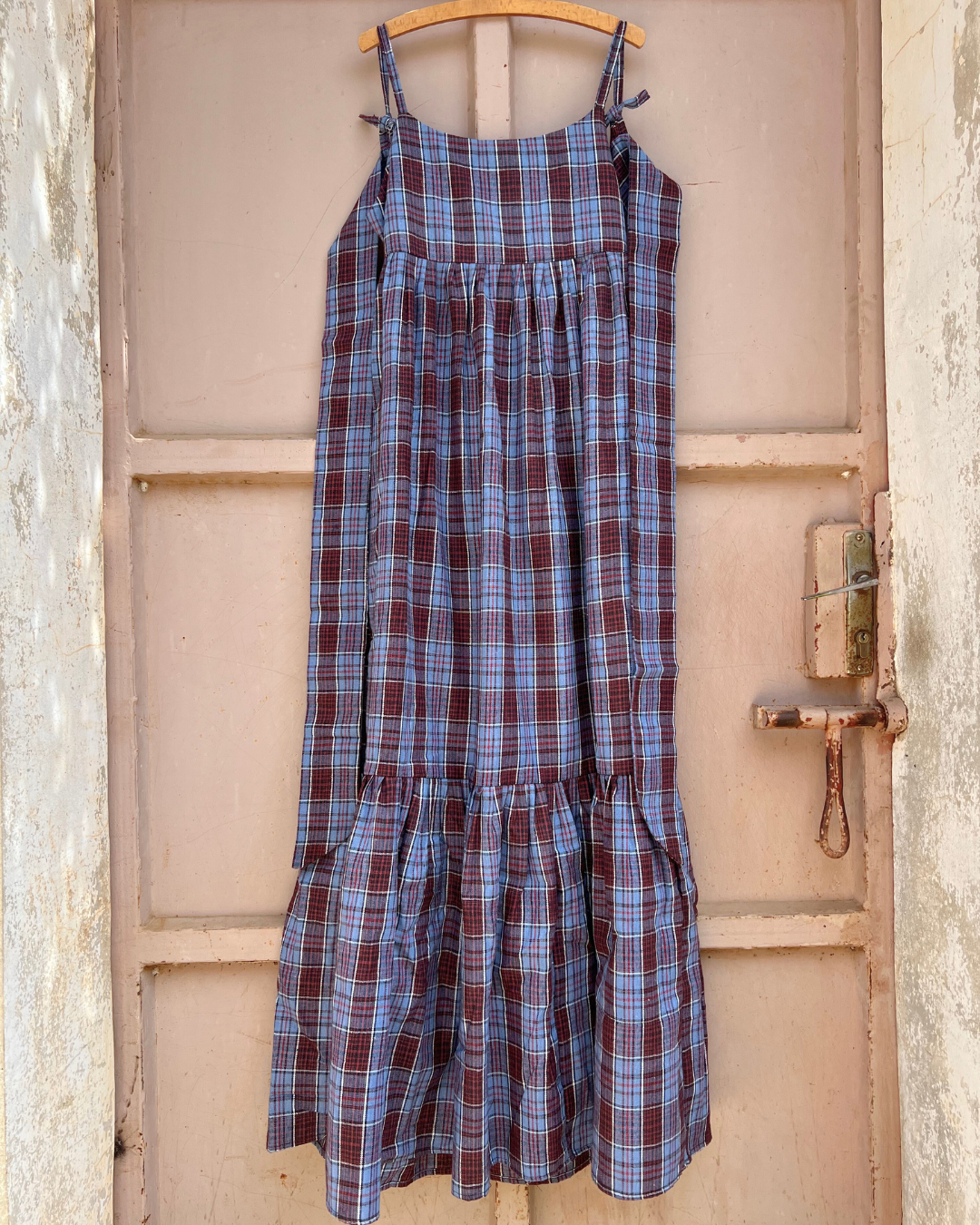 Back Ribbon Dress (Size S/M)