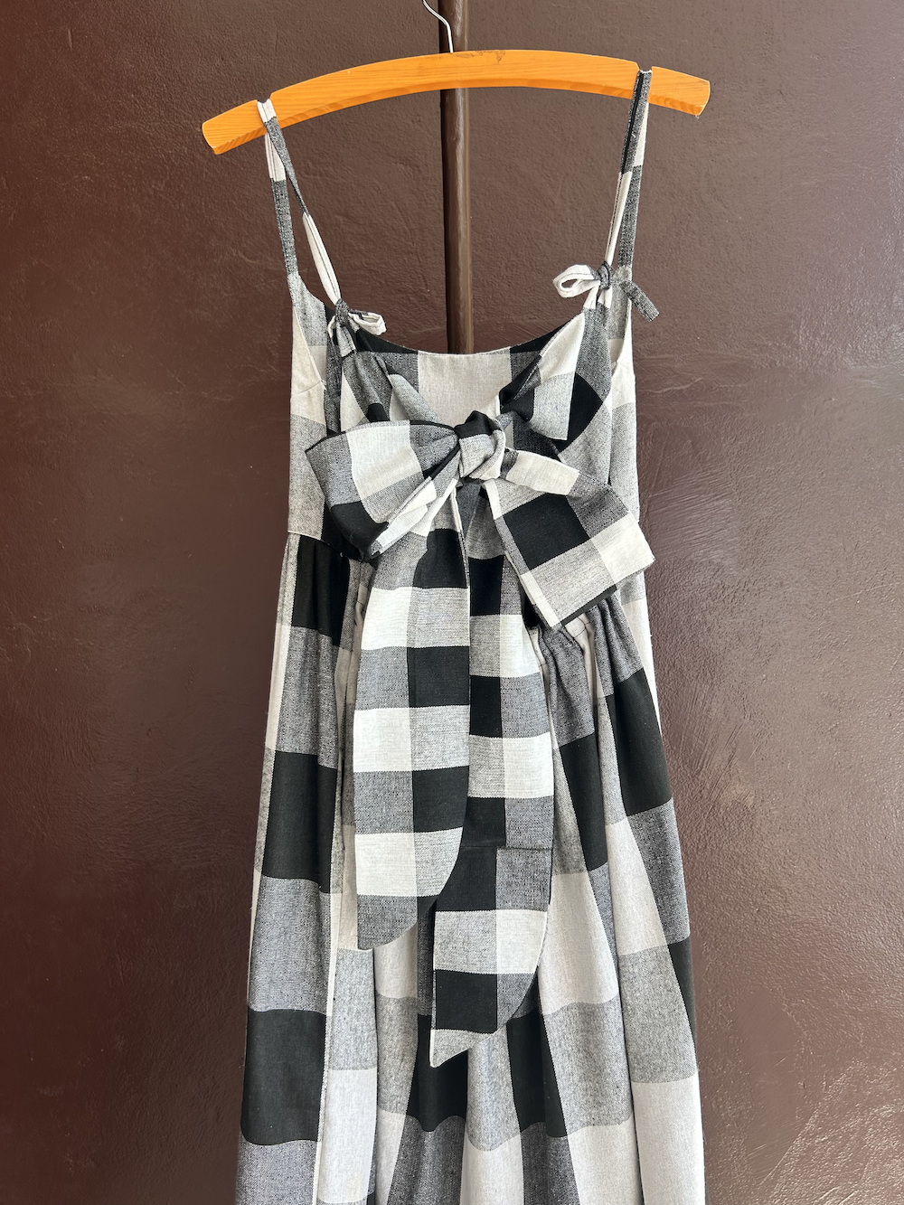 Back Ribbon Dress (Size M/L)