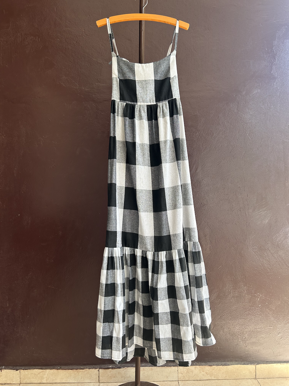 Back Ribbon Dress (Size M/L)