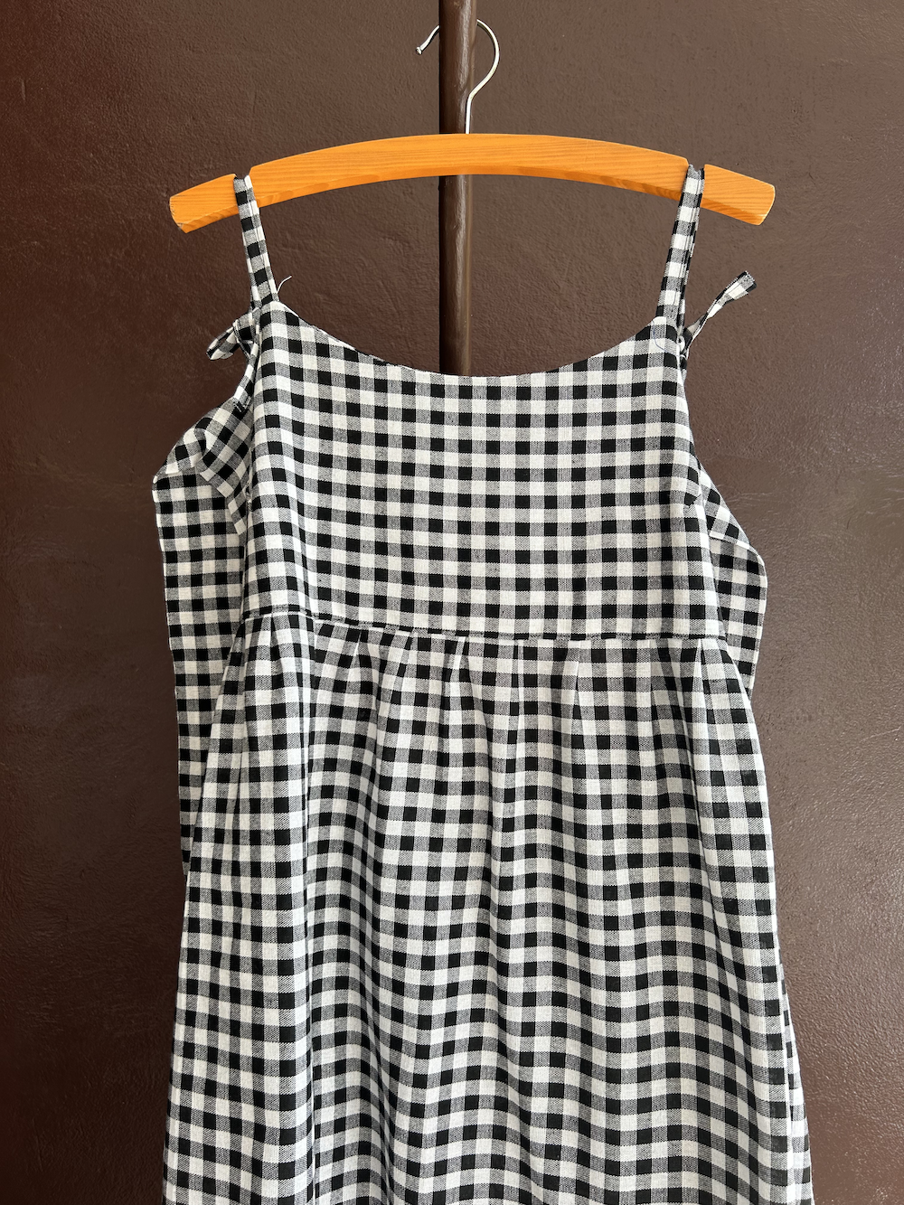 Back Ribbon Dress (Size M/L)