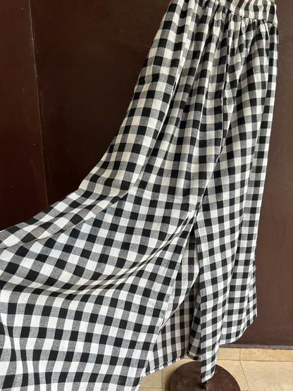 Slit dress (Size M/L)