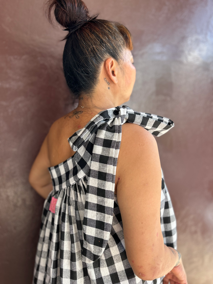 Slit dress (Size M/L)