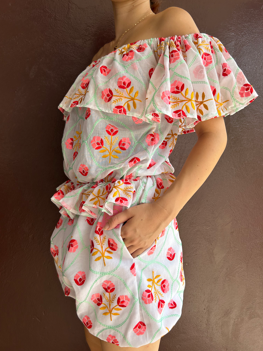 Frill Jumpsuit (Size M/L) / Short